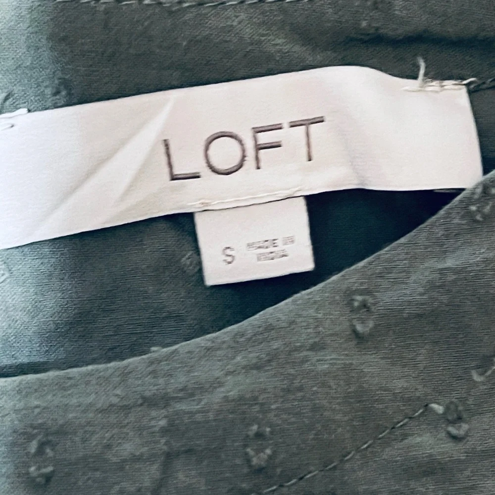 LOFT Sage Green Puff Sleeve Blouse